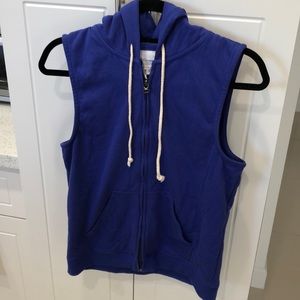 BCBG generation, Size small, blue sleeveless woman’s hooded sweater with zipper